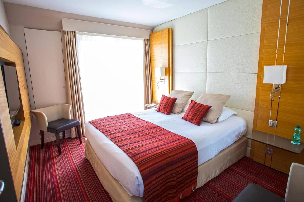 Le Churchill Hotel & Spa Carnac Esterno foto
