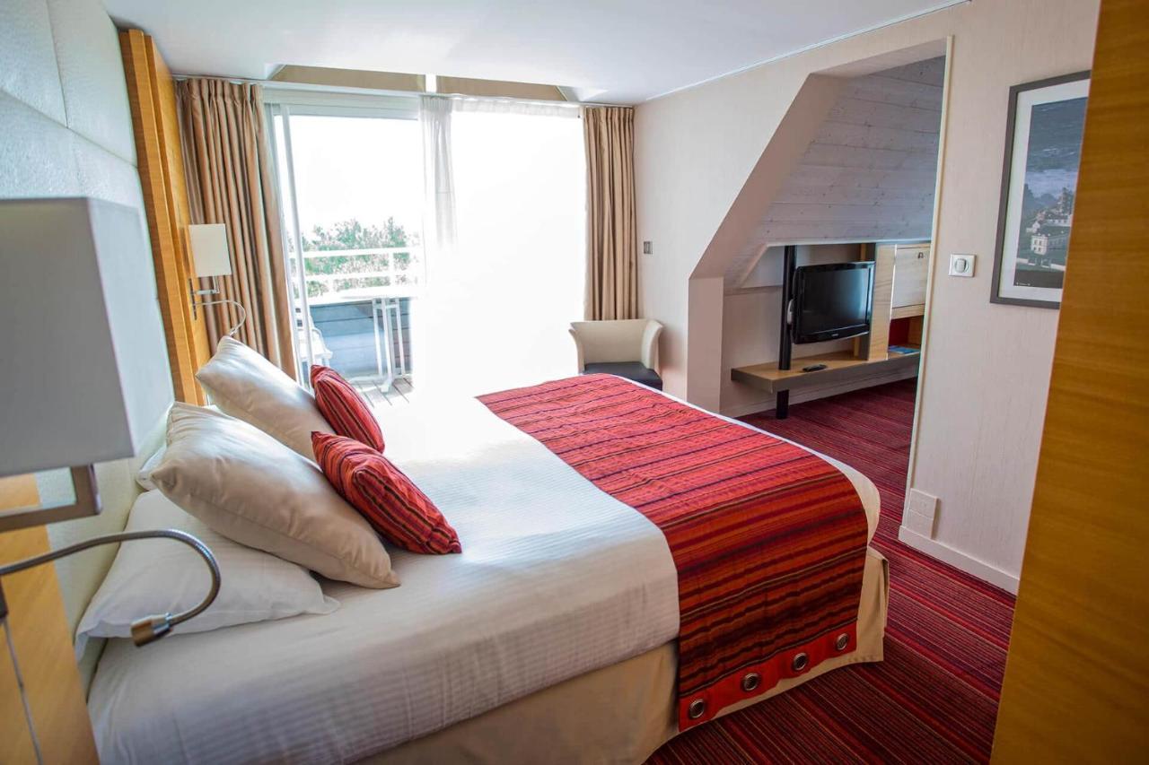 Le Churchill Hotel & Spa Carnac Esterno foto